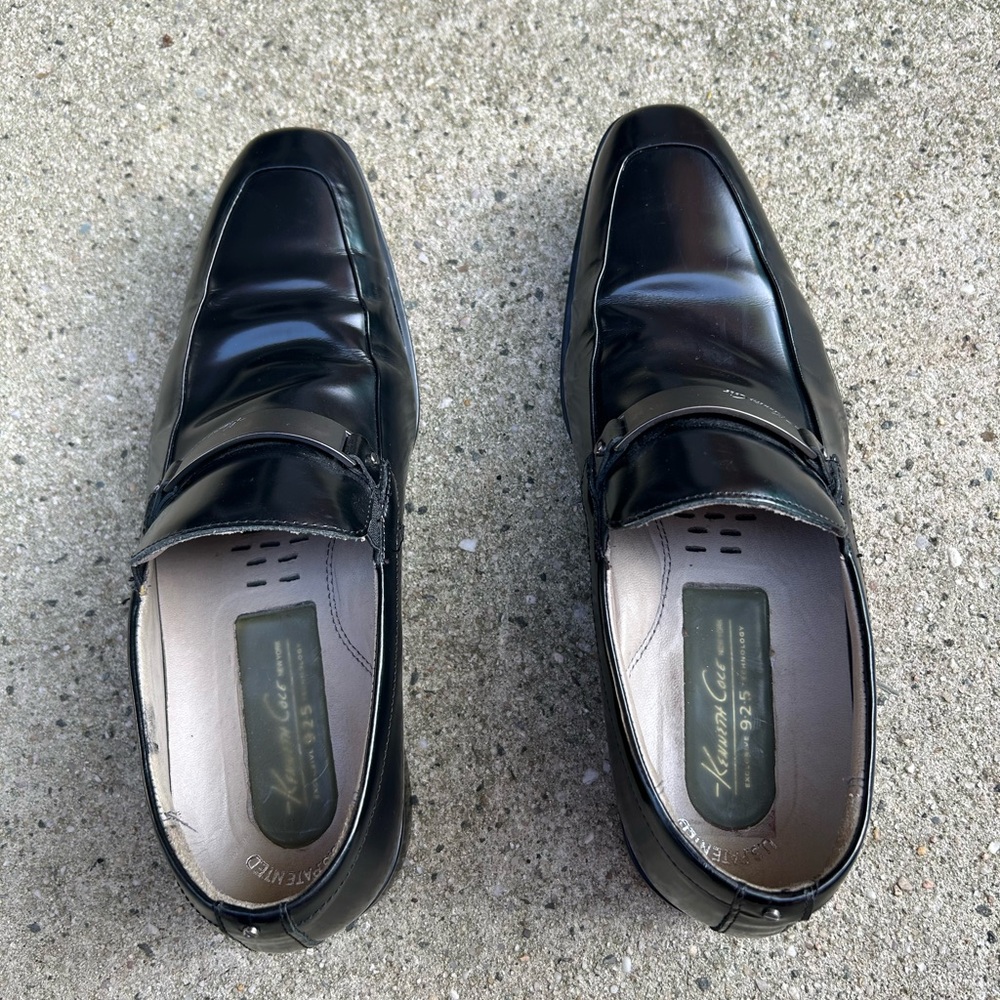 Kenneth Cole Black Leather Loafers with Glossy Finish